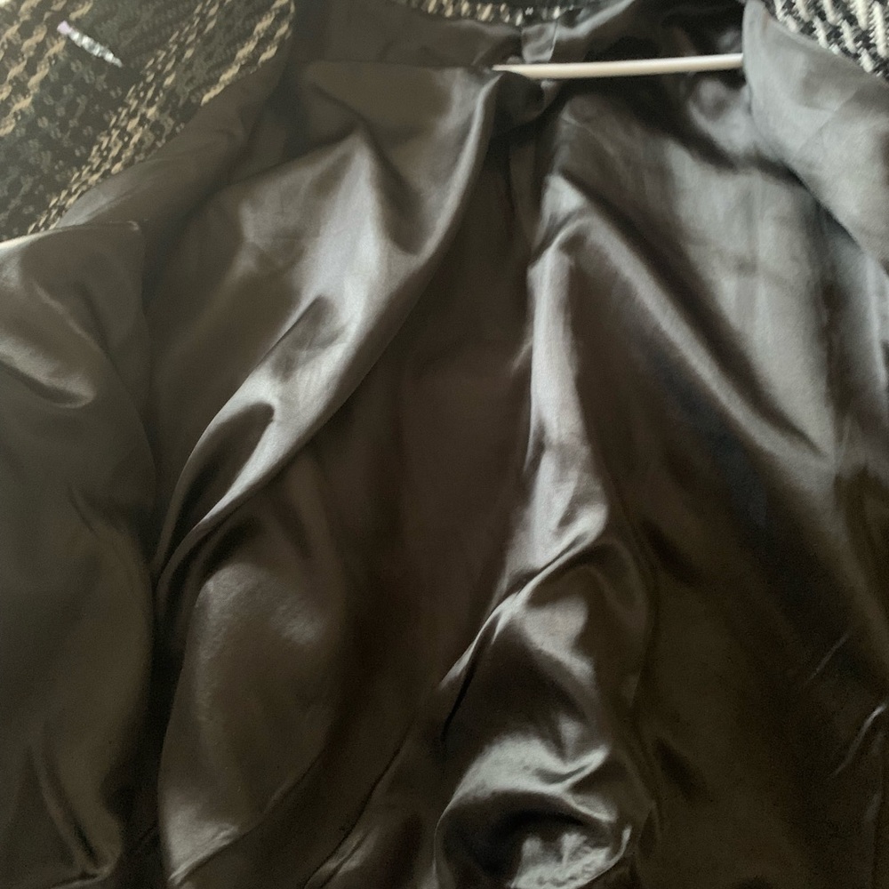 Winter coat - Picture 4 of 6